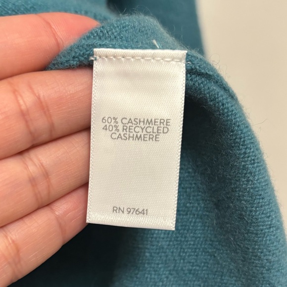 NWT J.Jill Pure Jill Recycled Cashmere V-Neck Sweater - Picture 9 of 9